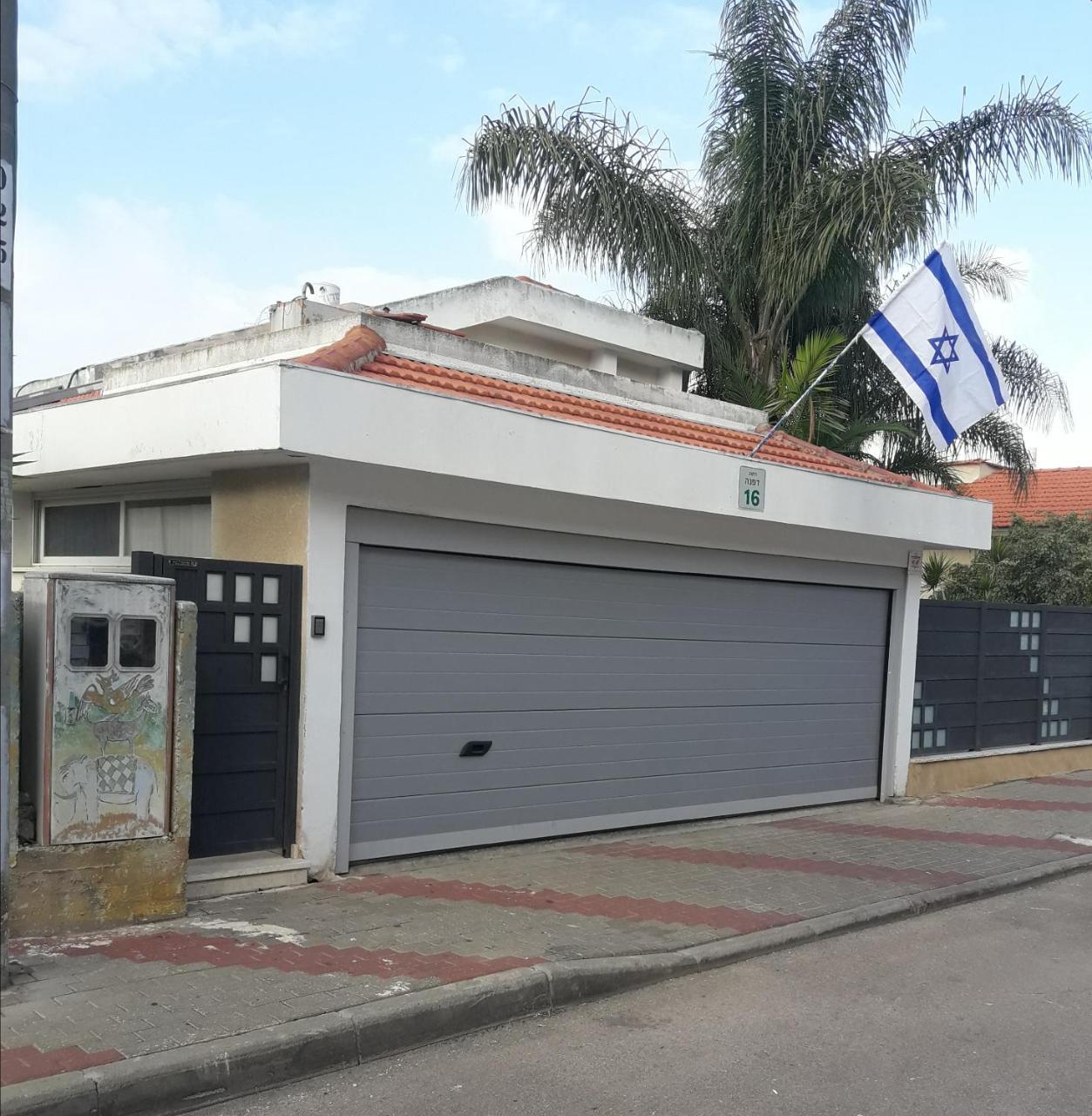 Yaakov'S Apartment Migdal Ha'Emeq Exterior foto